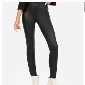 Women’s Express Faux Leather Leggings. Size XS. Black